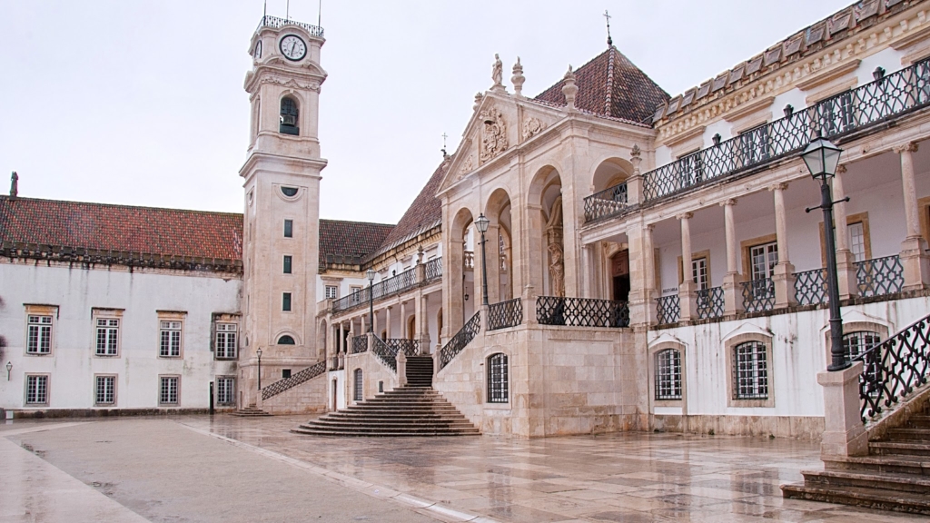 Университет «Universidade de Coimbra»